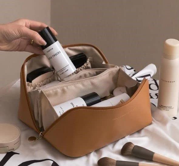 Aviation Ladies Cosmetics Bag with Compartments for Travel