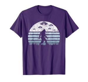 Vintage Bigfoot UFO Abduction Retro Alien T-Shirt