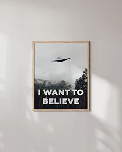I Want To Believe" UFO Poster - Aesthetic Room Art Print