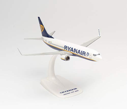 Ryanair Boeing 737-800 Aviation Model Kit