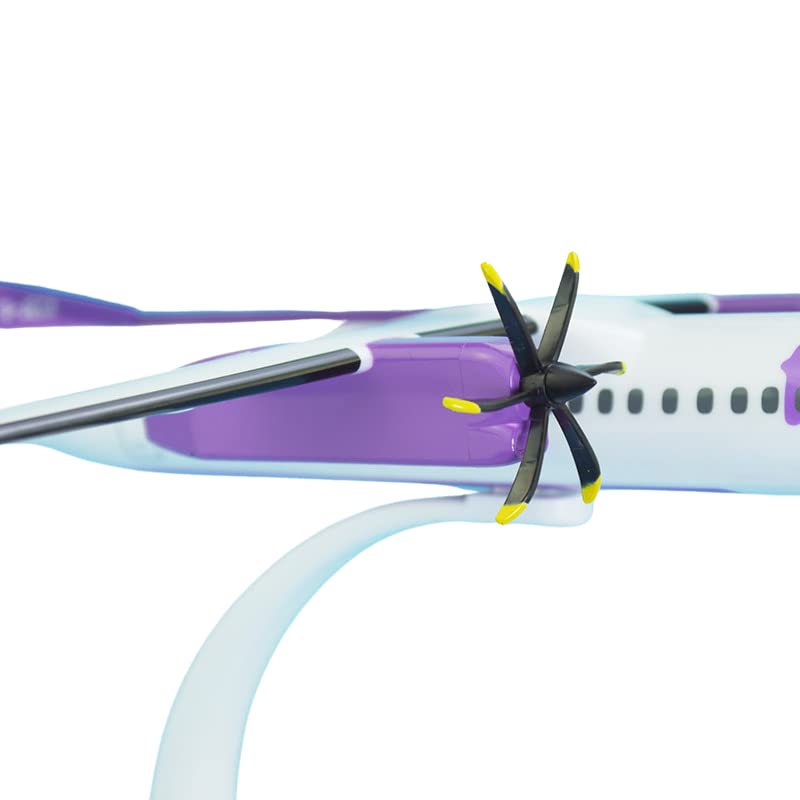 AeroClix 1/100 Scale Bombardier Dash8-400 Q400 Model