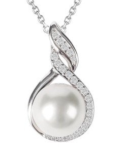 Elegant 18k Gold-Plated Pearl Necklace for Her