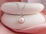 Elegant 18k Gold-Plated Pearl Necklace for Her