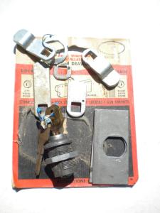 Keyed or Combination Padlock: Your Choice!