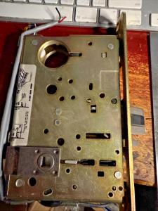 Sargent Assa Abloy Single Point Lock or Latch 8200 ~ Used W/ box and Extras READ