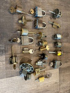23 Unpickable Locks for Practice - Locksport Set