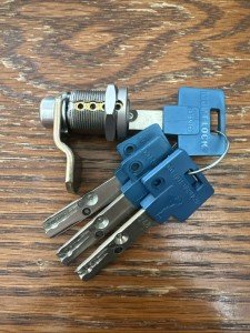 Mul-T-Lock High Security Cam Lock with 4 Keys