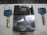 Mul-T-Lock Padlock with 2 Keys and Protector