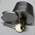 Medeco 4” High Security Padlock with Keys