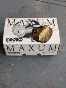Medeco Maxum Bright Brass Deadbolt Lock
