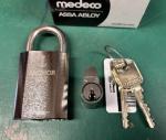 Medeco M4 High Security Anchor Las Padlock