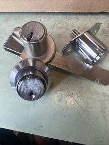 Medeco Locks: Ratchet Lock & Two Display Locks