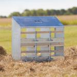 Brower 6-Hole Chicken Nest Box