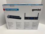 Gemini UHF-6200M Dual Wireless Microphone System