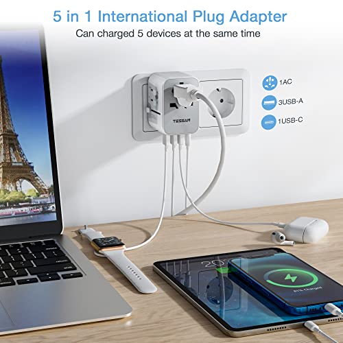 4 USB Ports Worldwide Travel Plug Adaptor