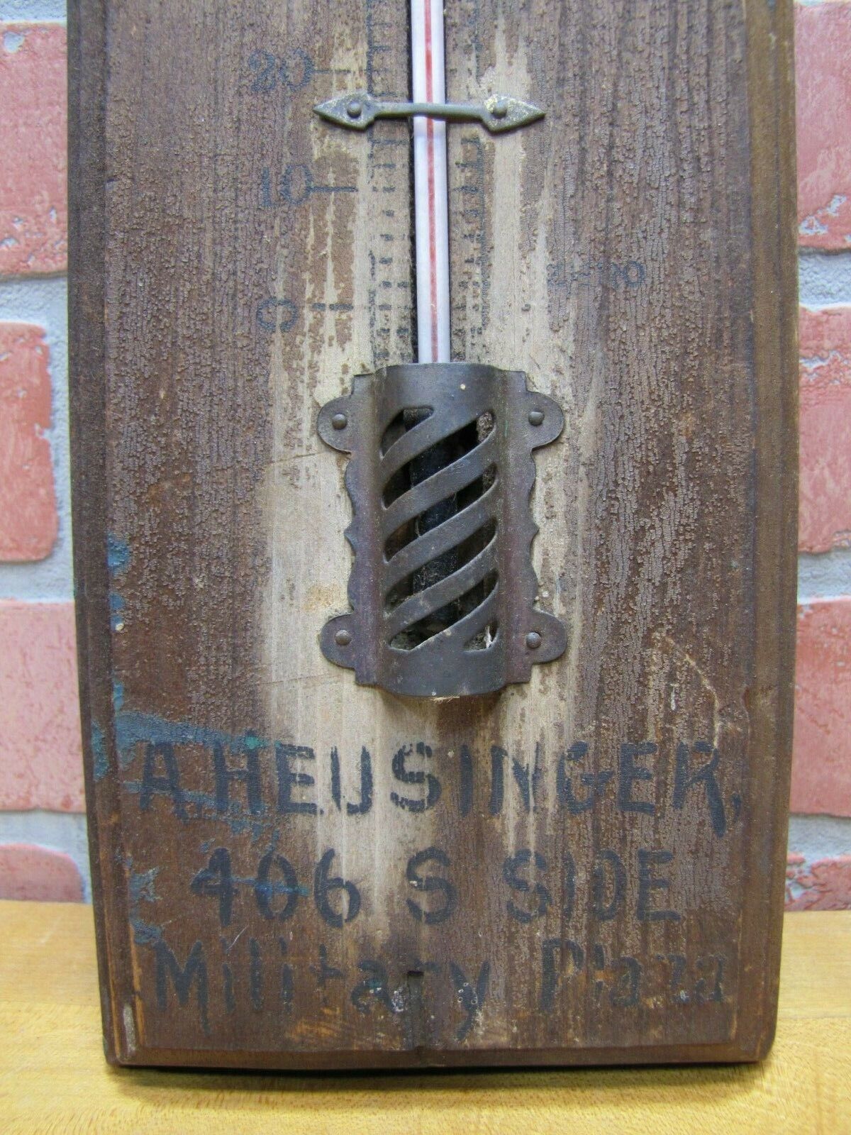 Antique Othello Range Heusingeer Military Plaza Thermometer