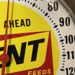 70s Kent Feeds Vintage Iowa Metal Thermometer