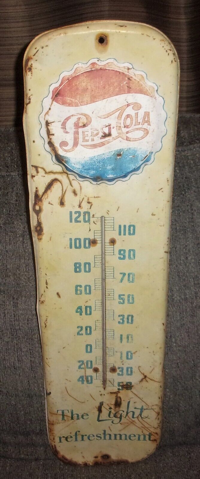 PEPSI COLA Embossed Bottle Cap Thermometer