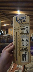 Vintage Wooden Thermometer for Ladies' Fashion