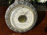 Springfield Instrument Eagle Thermometer with Stand