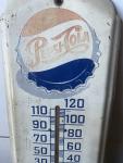 Pepsi Vintage Metal Wall Thermometer Bottle Cap