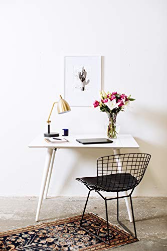 Lavender Roses and Lilies: Feminine Flowers, Perfect Gift