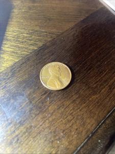 1974 Penny No Mint Mark Solid Face Detail