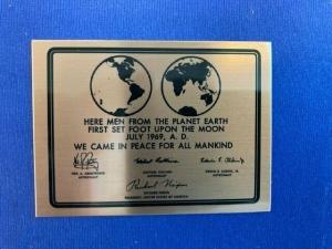 Apollo 11 Mini Moon Plaque - Armstrong & Aldrin