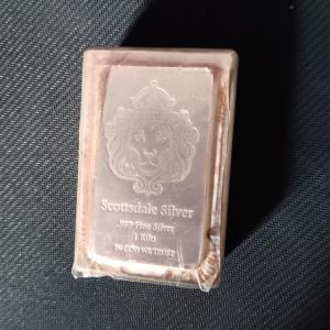 1 KILO Scottsdale STACKER® Uniquely Toned Silver Bar