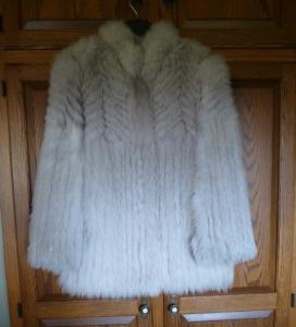 Vintage SAGA Fox Fur Jacket for Women, Small