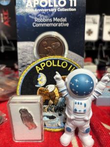 Apollo 11 Collectible Set: 1 oz Copper & Silver