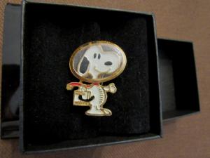Apollo 11 Vintage NASA Astronaut Snoopy Pin