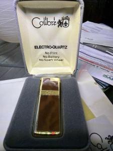 Colibri Electro-Quartz Lighter Gold & Wood Case