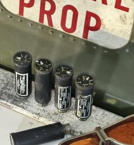 Vietnam Era Bendix Hydraulic Pressure Gauge