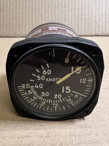 Midway Aircraft Vintage Knots Gauge Indicator