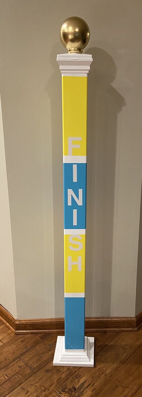 Race Track Finish Line Poles - Saga Collectibles