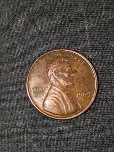 1969 DDO Lincoln Memorial Penny Collectible