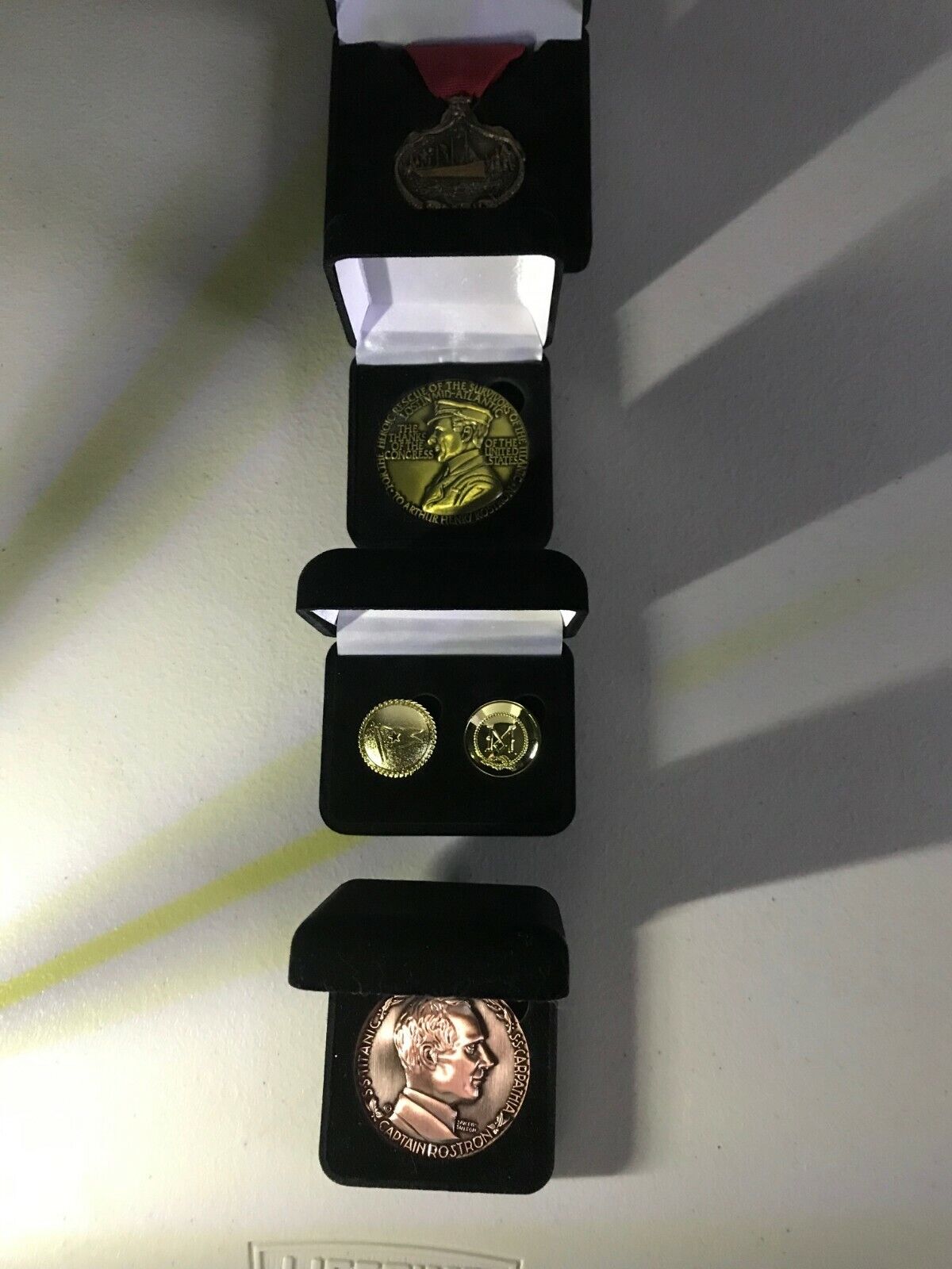 Titanic Replica Medals Set - Saga Collectibles