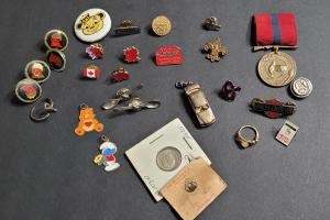 WWII Marine Navy Turkish Canada Pins & Buttons Lot