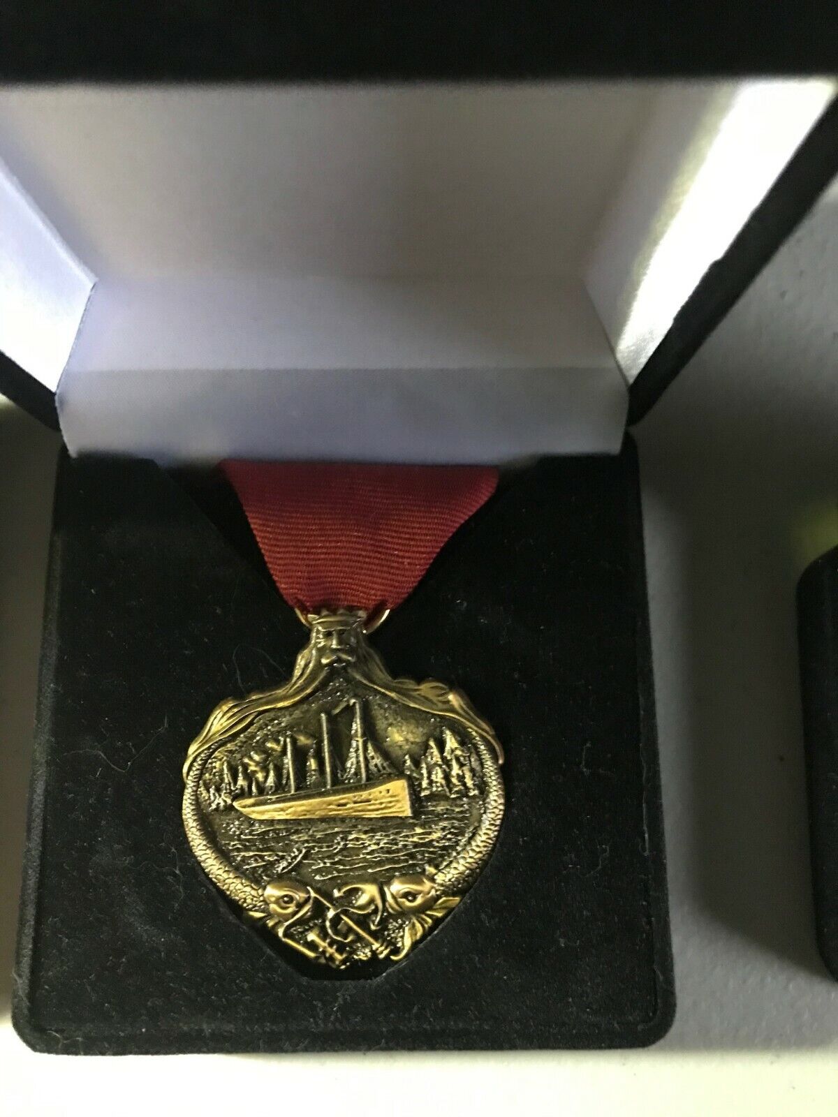 Titanic Replica Medals Set - Saga Collectibles