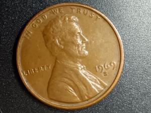 1969 Double Die Lincoln Penny with Floating Roof