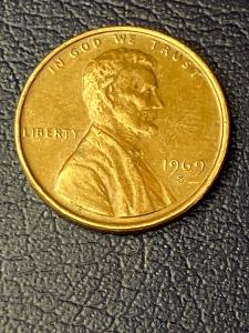 1969-S Lincoln Memorial Penny Double Die Obverse