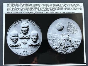 1969 Apollo 11 Commemorative Medal - NASA Collectible