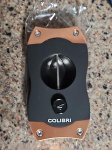 Colibri Cat Eye V-Cut Cutter in Black and Bronze