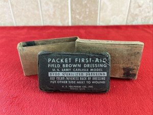 WWII US Army First Aid Dressings - Carlisle Box