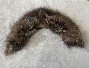 Brown Faux Fur Hood Trim in Saga Style