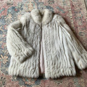 1970s Authentic Beige Fox Fur Coat, Size M