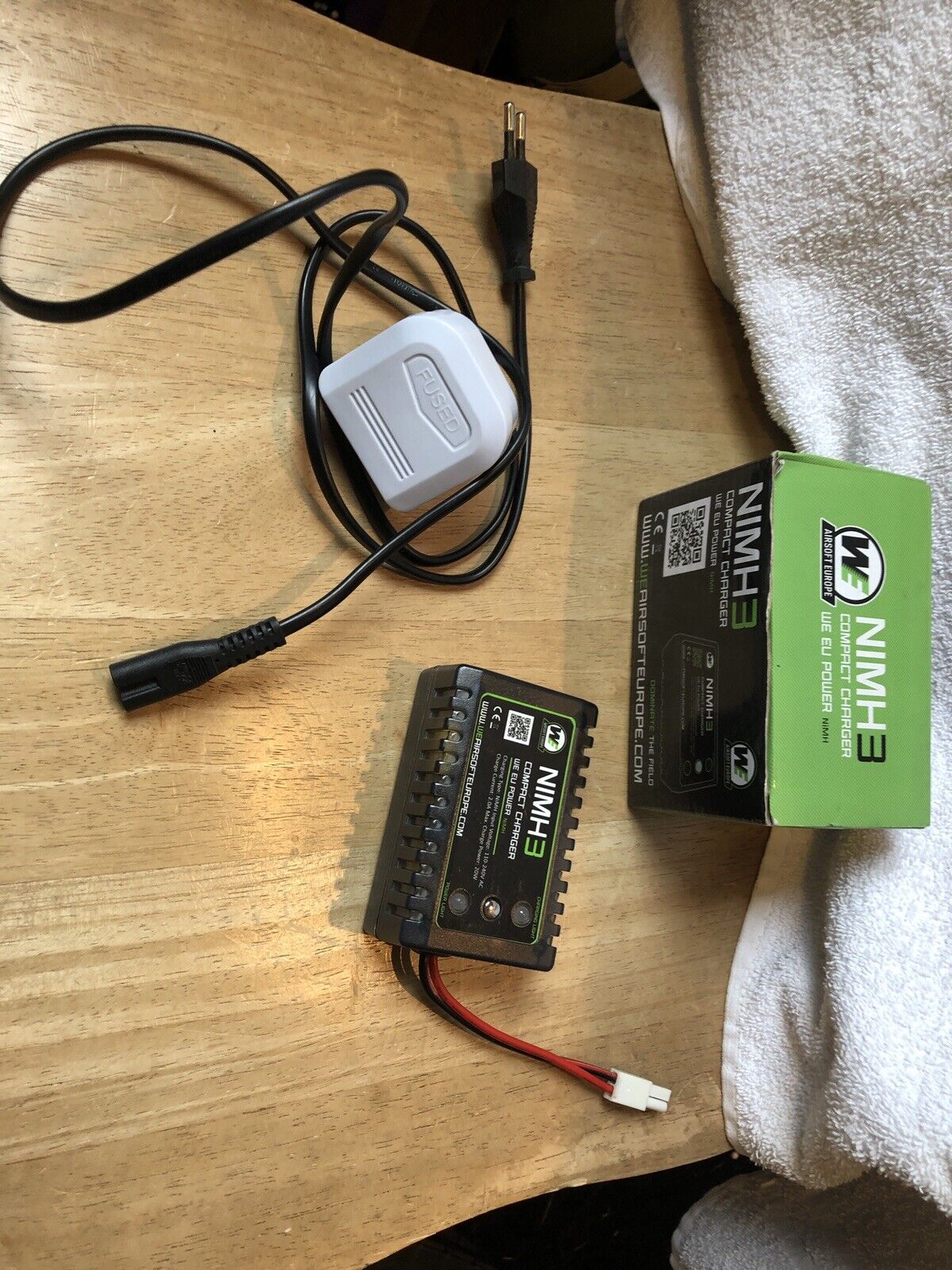 AIRSOFT RC DRONE WE NIMH 3 BATTERY CHARGER