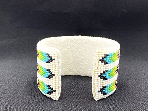 Beaded Jewelry Set Necklace Earrings Bracelet Handmade (Green Bear Paw)