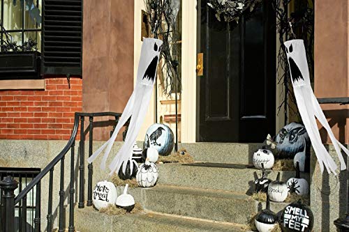 PINCHUANG 4 Pack 40 Inch Halloween Windsocks Flag Halloween Ghost Windsock Flag Outdoor Hanging Decoration for Halloween Front Yard Patio Lawn Garden Party Decor
